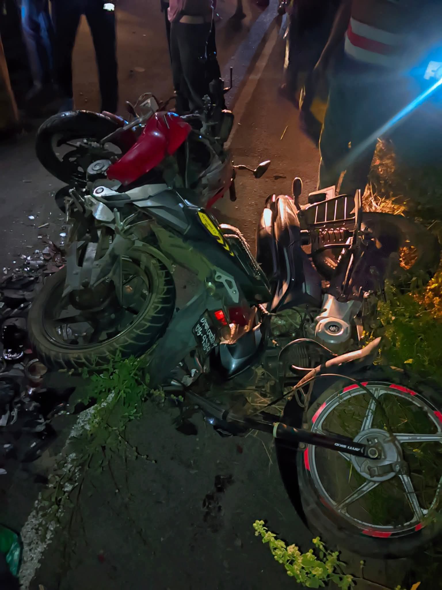 ফটিকছড়িতে দুই বাইকের সংঘর্ষে পুলিশের এসআইসহ নিহত ২