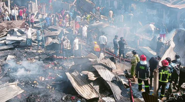 অক্সিজেন বস্তিতে আগুন