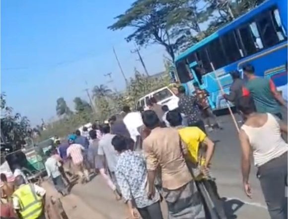 কর্ণফুলীতে ট্রাফিক পুলিশের ওপর হামলায় গ্রেফতার ১৮