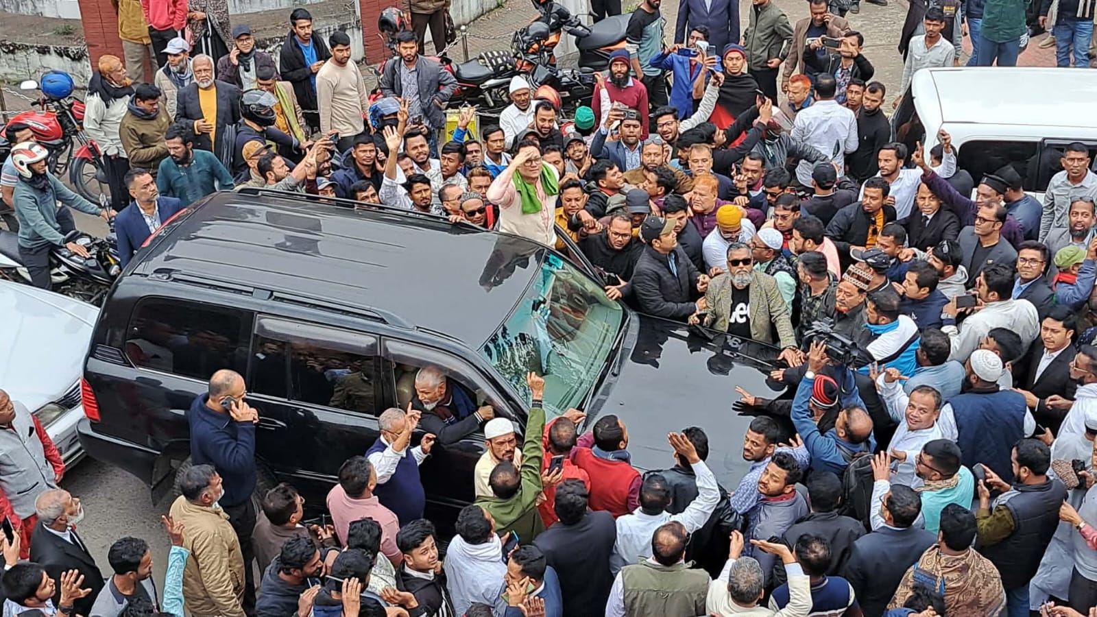 চট্টগ্রামে মোট মনোনয়নপত্র জমা ১৪৩, সাতকানিয়া লোহাগাড়ায় মাত্র ৩