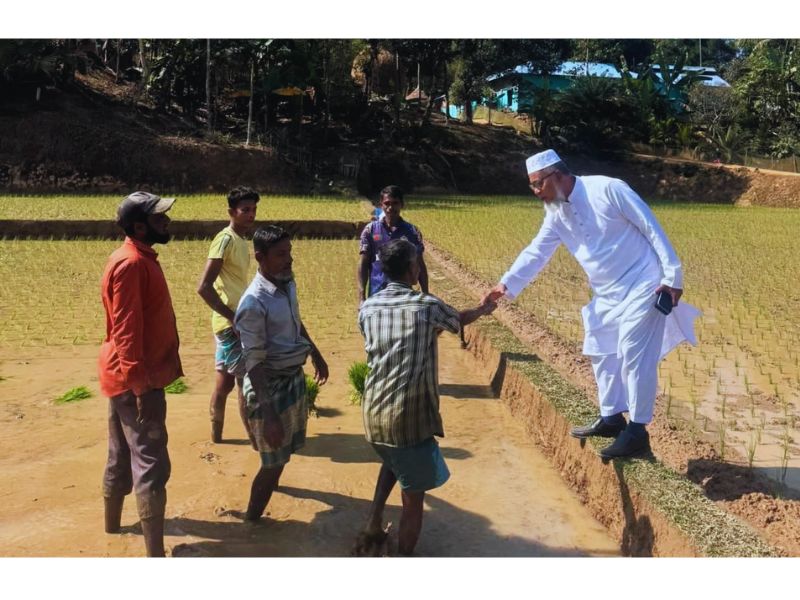 দুর্গম জনপদের মানুষের পাশে দাঁড়ানোর অঙ্গীকার অধ্যক্ষ নুরুল আমিনের