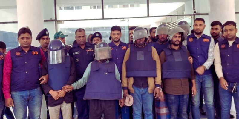 রাউজানে হিন্দুবাড়িতে আগুনের ঘটনায় গ্রেপ্তার আরও ৬