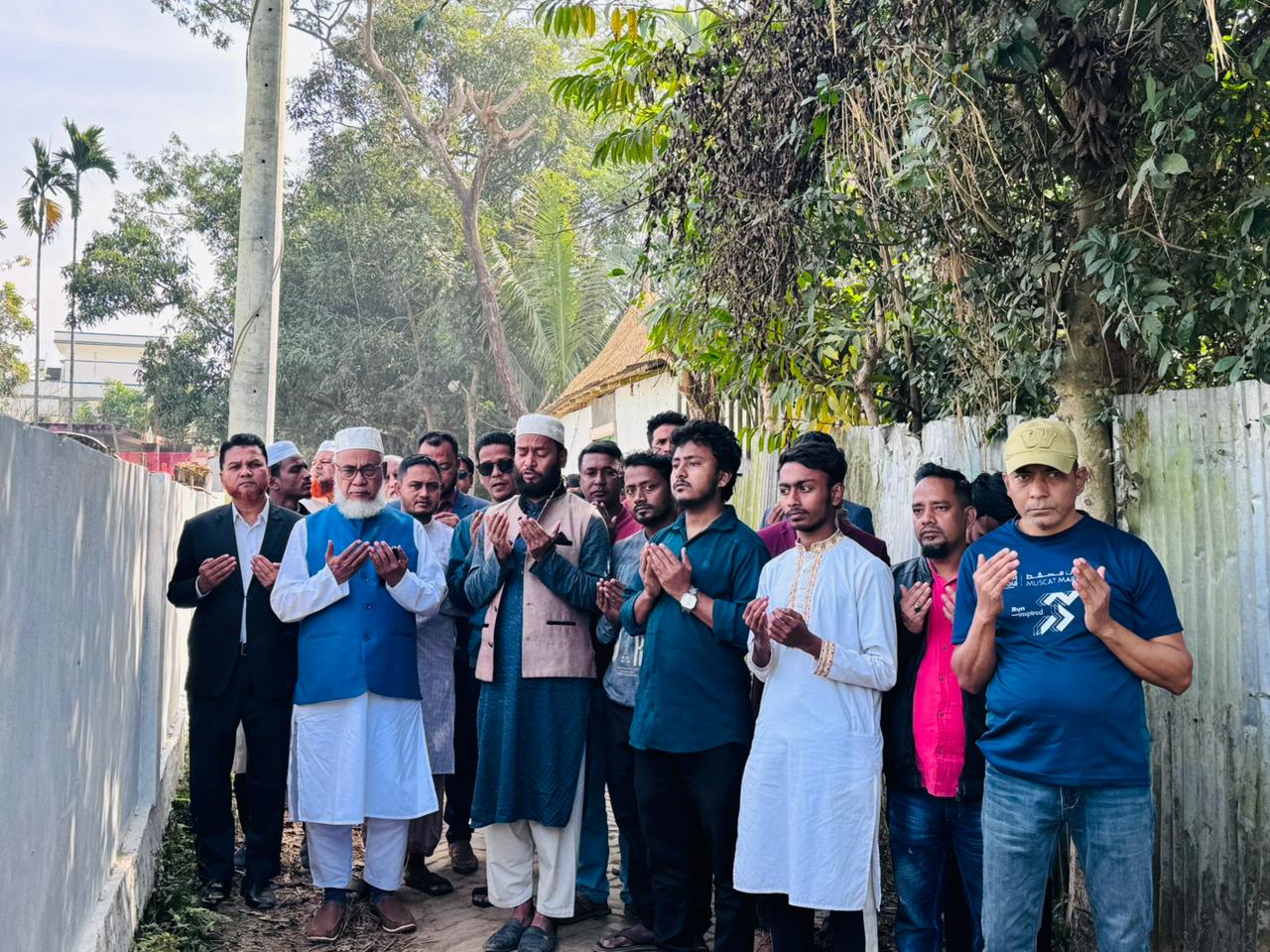 ফটিকছড়িতে শিবিরের নিহত নেতাদের প্রতি শ্রদ্ধা ও শোকাহত পরিবারের পাশে নুরুল আমিন