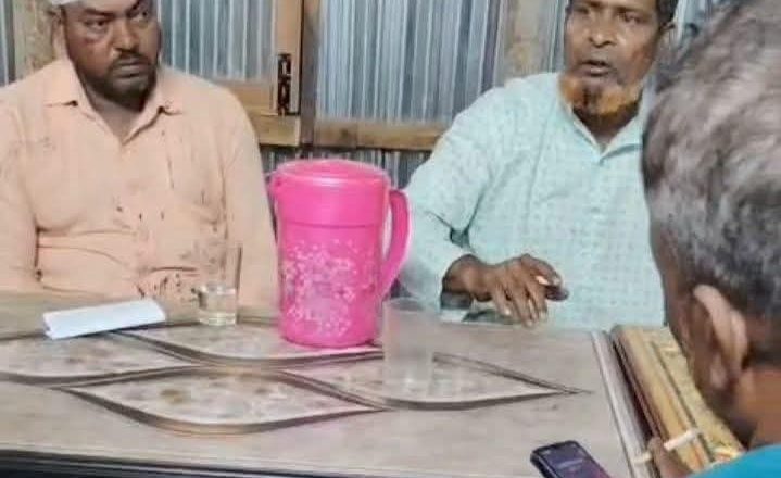 ফটিকছড়িতে অবৈধ মাটি কাটাকে কেন্দ্র করে বিএনপি–ছাত্রদলের সংঘর্ষ, আহত ৮