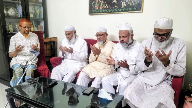 ​অসুস্থ প্রবীণ রুকন আব্দুল হাকিমকে দেখতে গেলেন চট্টগ্রাম মহানগরী জামায়াত আমীর