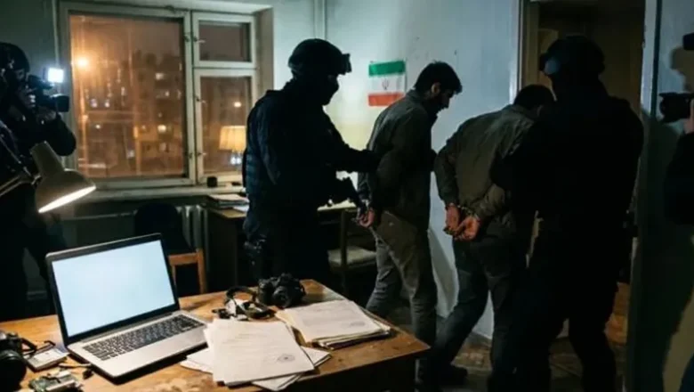 ইরানে তথ্যপাচারের অভিযোগে আটক ৫০