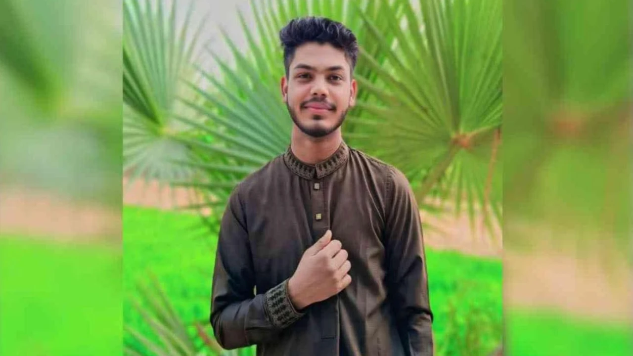 মিরসরাইয়ে চার যানবাহনের সংঘর্ষ: ট্রাক চাপায় পথচারীর মৃত্যু