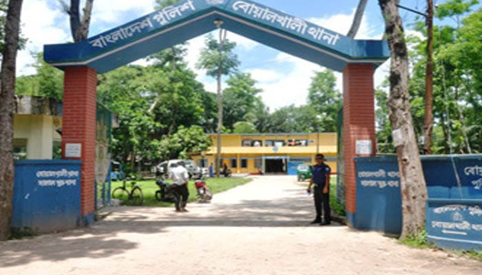 চট্টগ্রামে বালুর সাইটে হামলা, গণপিটুনিতে ‘শহিদ বাহিনীর’ প্রধান আহত