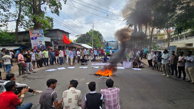 ​রাঙামাটি ছাত্রদলে বিদ্রোহ! নতুন কমিটি ঘোষণার পরই রাজপথে আগুন